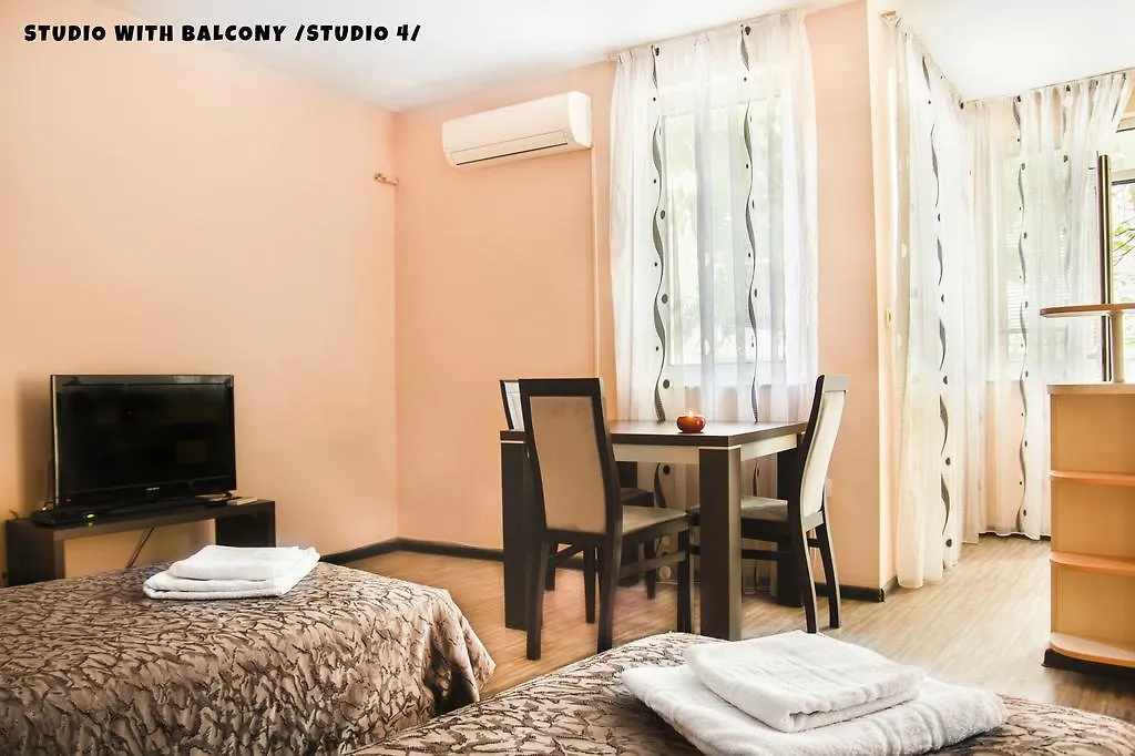 Yes Varna Studios Apartment