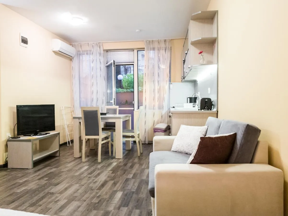 Yes Varna Studios Apartment